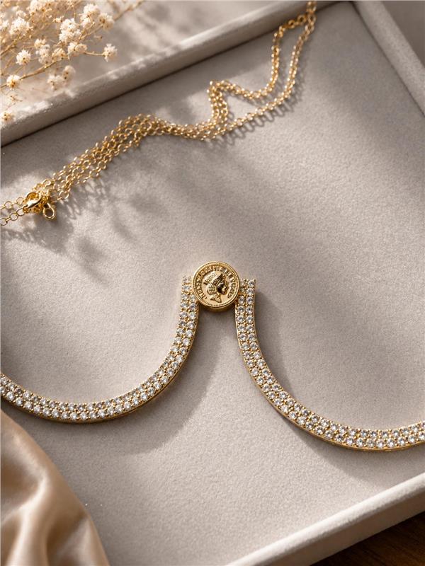 Elizabeth Gold Body Chain Göğüs Takısı